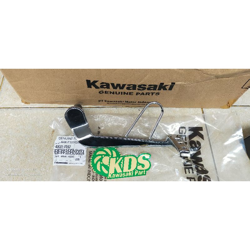 pedal rem belakang motor Kawasaki ninja R-43001-0042