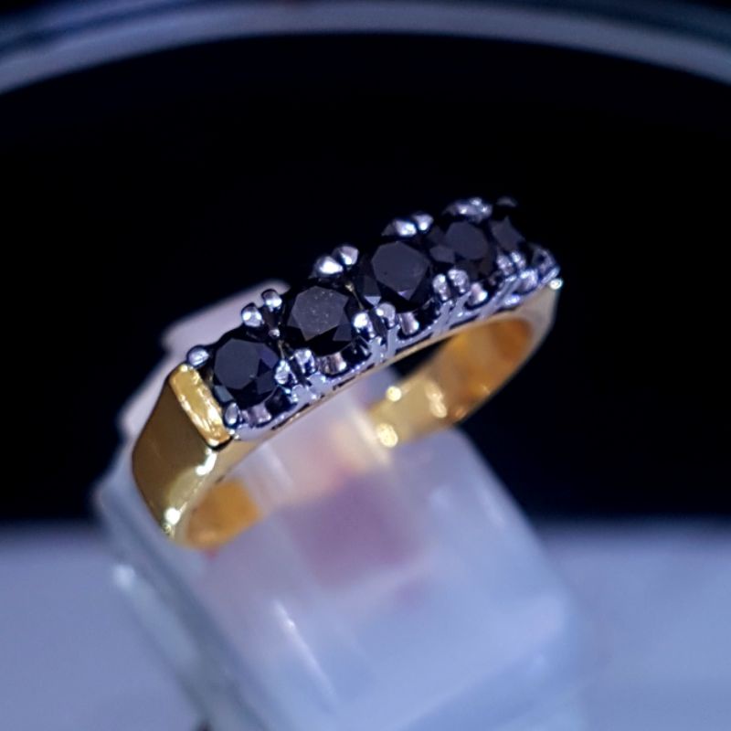 Cincin Berlian Hitam Model ListRing
