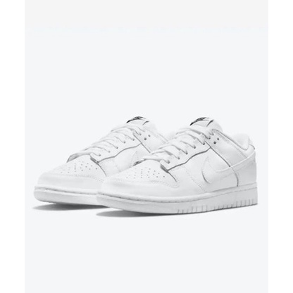 NIKE DUNK LOW TRIPLE WHITE