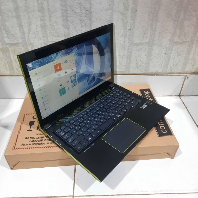 Laptop Fujitsu Lifebook Ultra UH55/M Cor i7-4500U TOUCHSCREEN Ram 4GB HDD 500GB WINDOWS 10