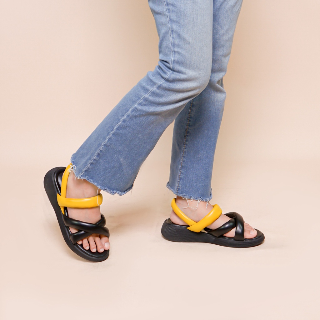 Adarastore -Lapepa VIVIAN Mix Color Sandal Wedges Kekinian Sendal Sepatu Model Tali Silang