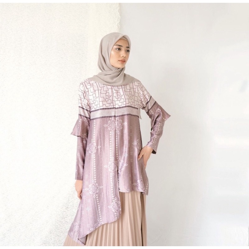 PRELOVED Embun Tunik dan Koko Vanilla Hijab