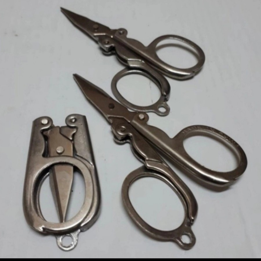 

GUNTING LIPAT STAINLESS