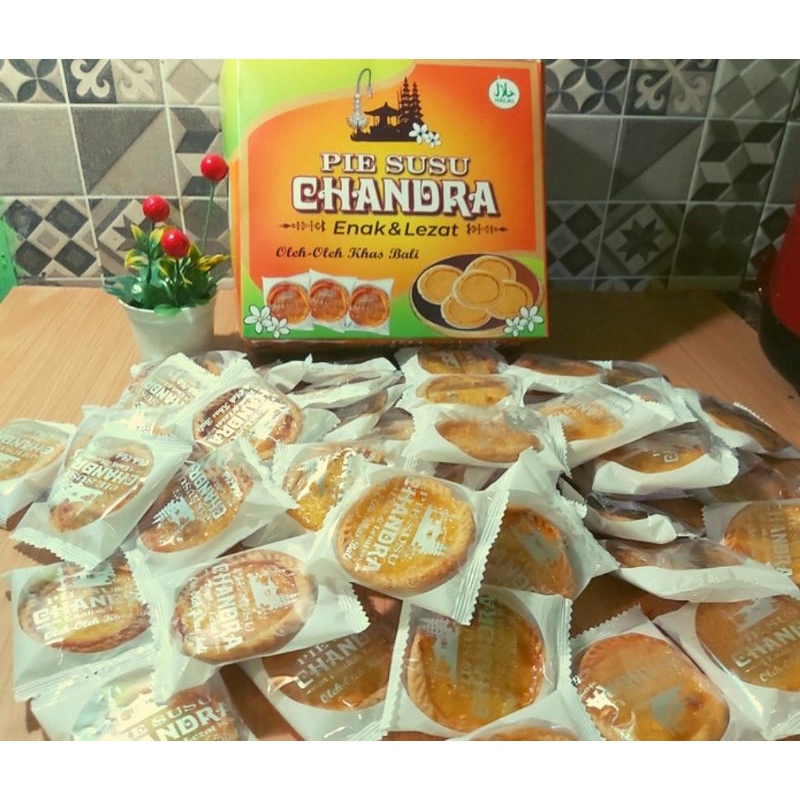 

PIE SUSU CANDRA ! 50 PCS ! BOX CANDRA