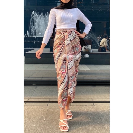 Rok lilit batik // kain lilit // rok serut // bawahan kebaya // rok // bawahan tradisoinal // rok lilit bawahan kebaya //