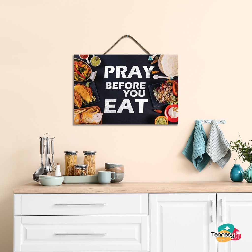 TENNESY PAJANGAN PINTU HIASAN DINDING GANTUNGAN TALI SIGN PRAY BEFORE EAT 30x20CM CM DEKORASI DINDING KAMAR TIDUR RUMAH