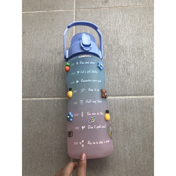 Botol minum viral 2 Liter (tanpa sedotan)