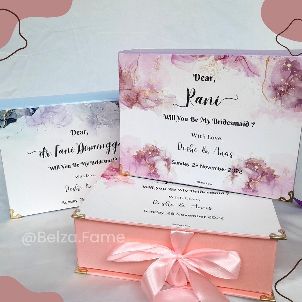 

Box Bridesmaid | Model Box Buku | Kotak Bridesmaid | Bridesmaid Box | Hard Box Custom Tulisan