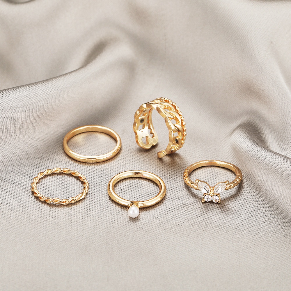 Set Cincin Bentuk Kupu-Kupu Aksen Berlian Dan Mutiara Untuk Wanita