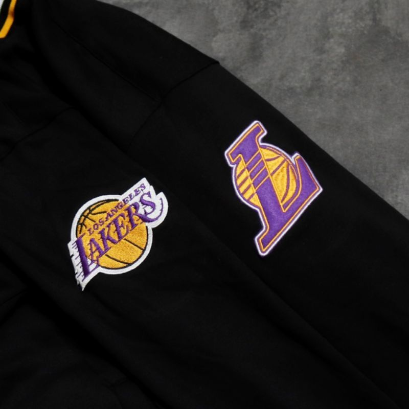 VARSITY NIKE LAKERS LOS ANGELES FULL BORDIR FULLTAG &amp; LEBEL