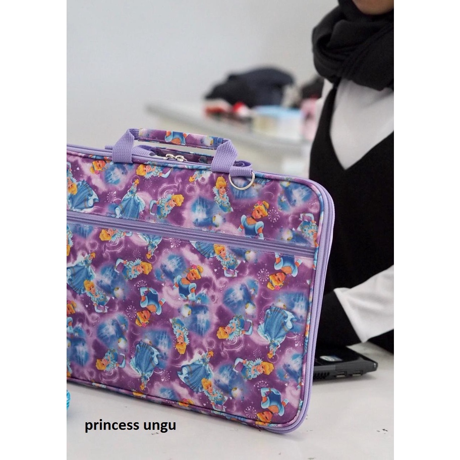 Tas laptop ukuran 12 dan 14 inch motif kartun lucu kode 4003