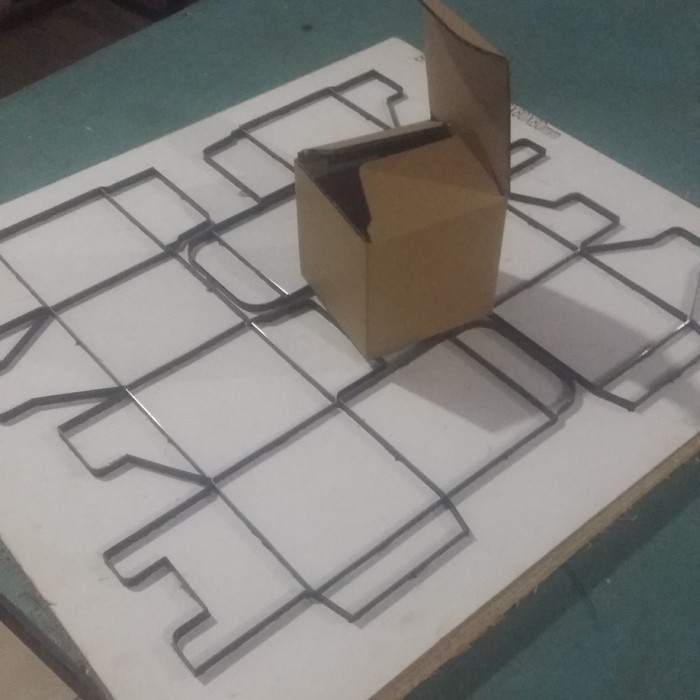 

Eklusif Piso Diecut Uk 10X10X5Cm Hot Sale