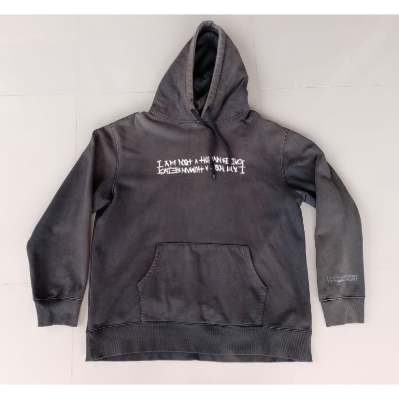 Hoodie i am not human being second xl