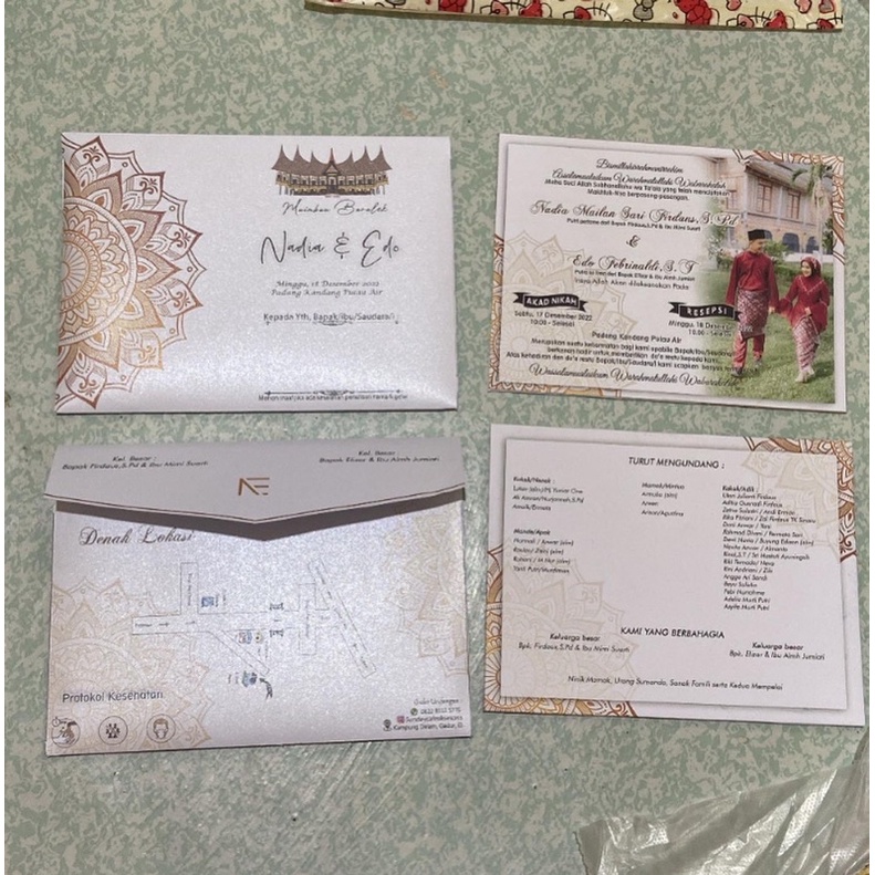 undangan thema minang hardcover pake foto