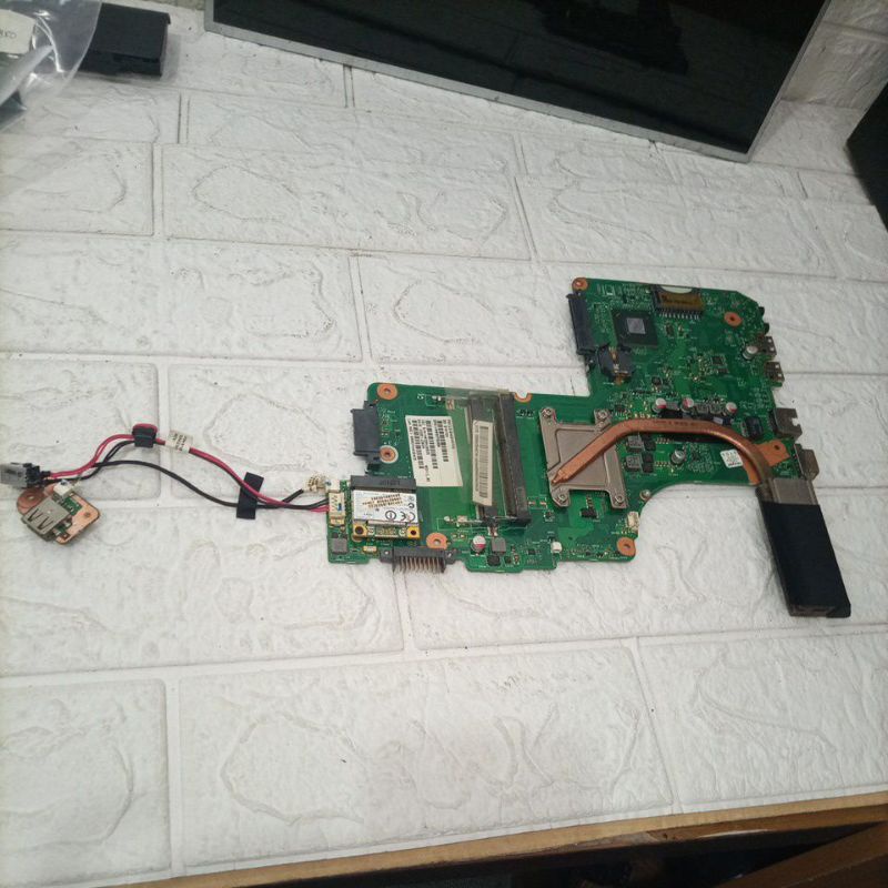 motherboard toshiba c850 rusak