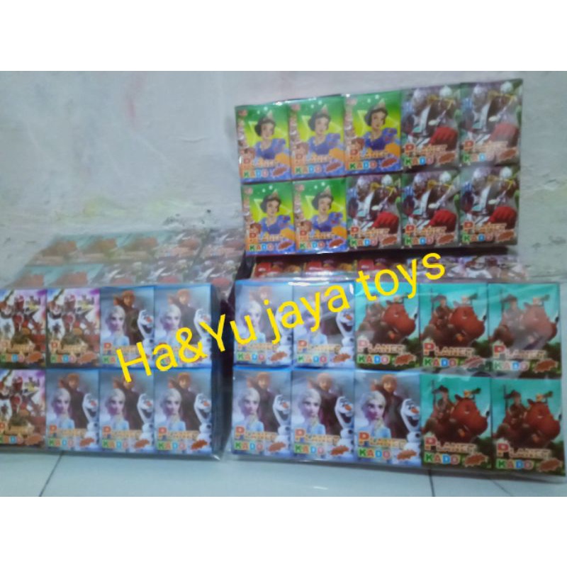 kotak kado mainan berhadiah