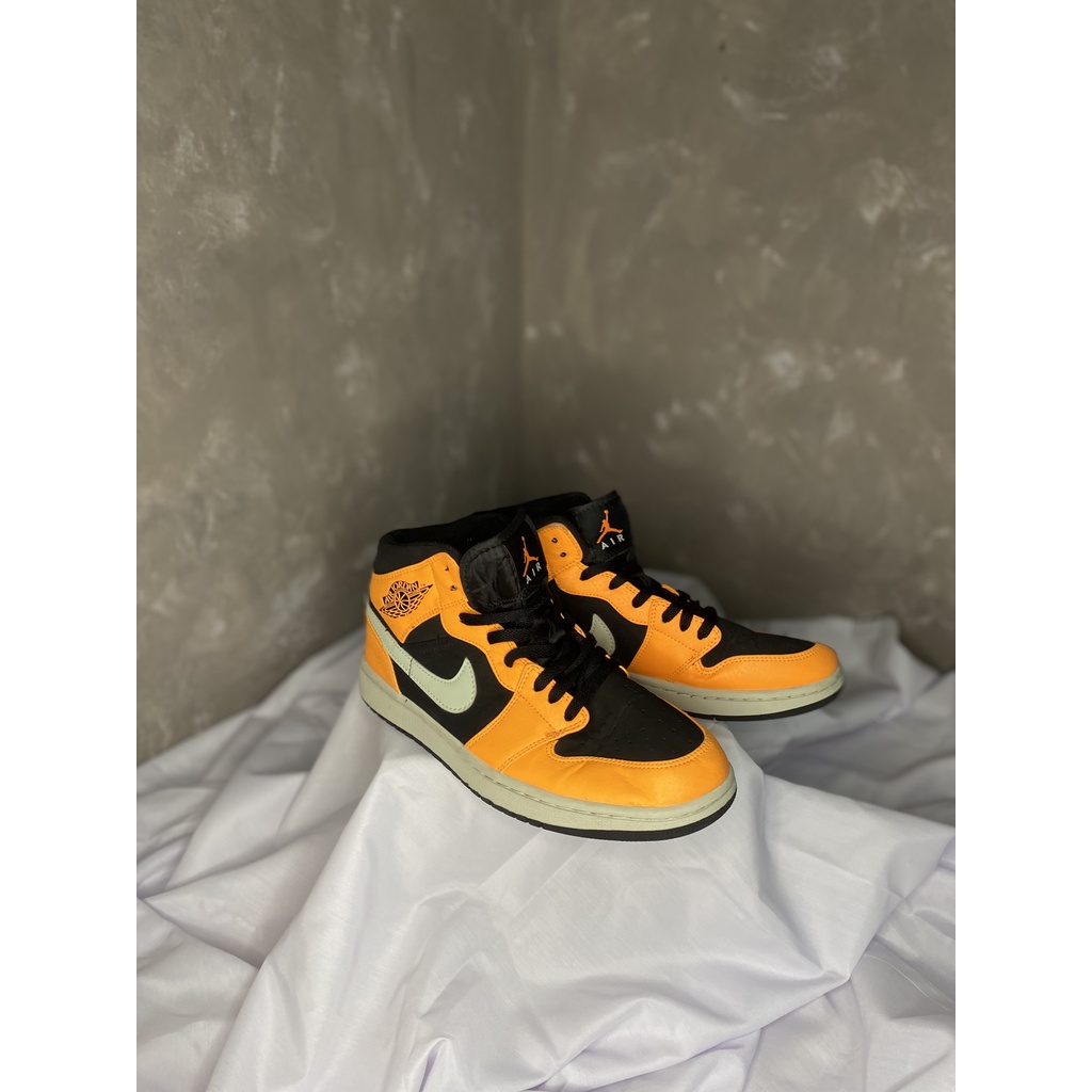 Nike Air Jordan 1 Black Cone