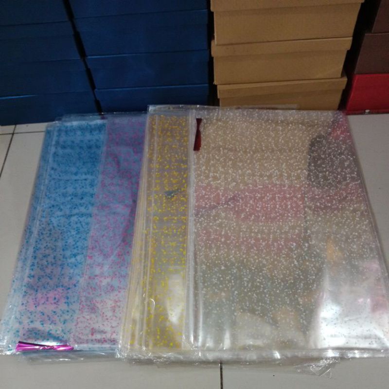 

Plastik Bingkisan Ulang tahun motif batik 28x50@12pcs