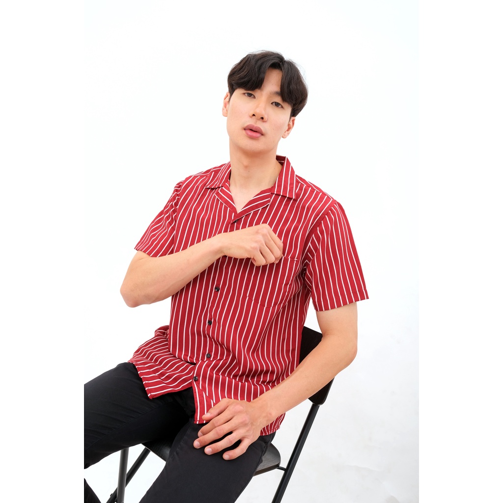 SANVANINA Kemeja Hawaiian Stripes Casual Maroon - Kemeja Garis Garis Maroon E-1226