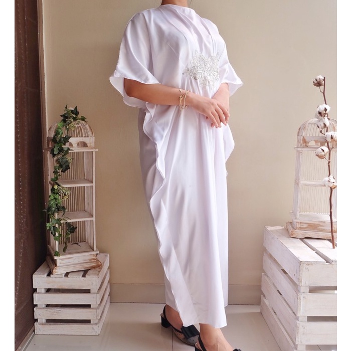 Promo Kaftan Silk Kaftan Ramadhan Gamis Silk Gamis Tidak Tembus Pandang - Putih