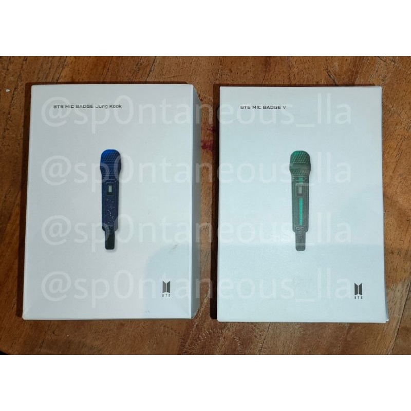 BROOCH MIC BADGE / HYBE INSIGHT