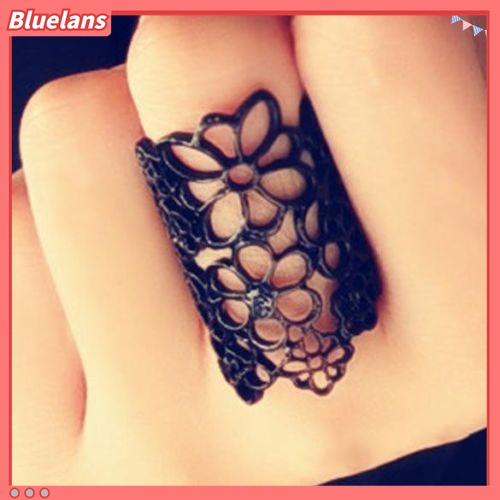 Cincin Model Terbuka Adjustable Desain Bunga Hollow Bahan Alloy Untuk Wanita