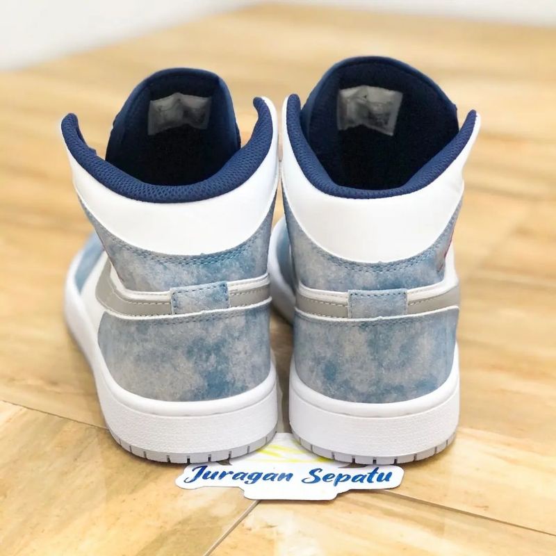 Nike Air Jordan 1 Mid &quot;French Blue&quot;