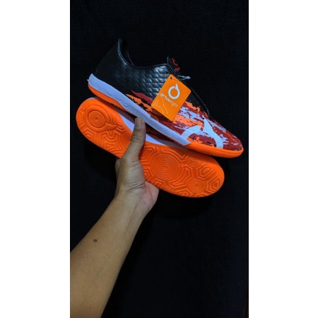 Sepatu Futsal ortuseight sepatu olahraga