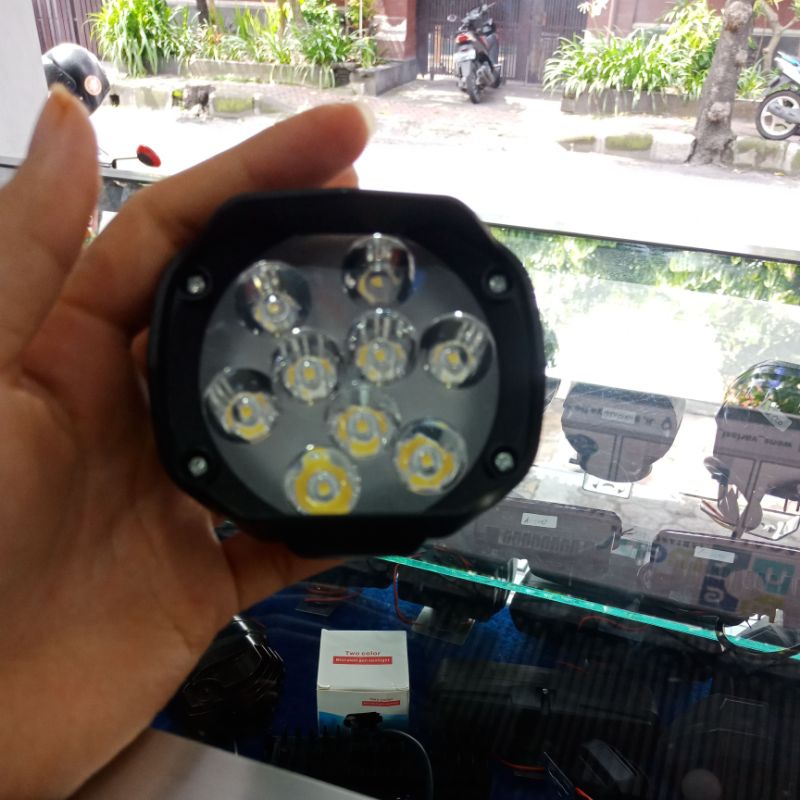 lampu sorot/tembak motor/mobil