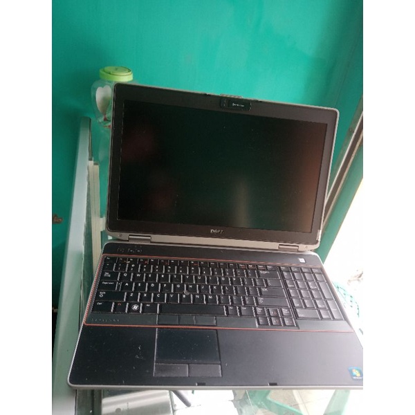 Laptop murmer core i7