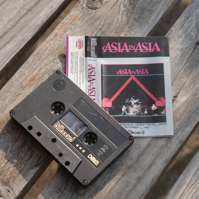 Kaset Pita Asia ; In Asia