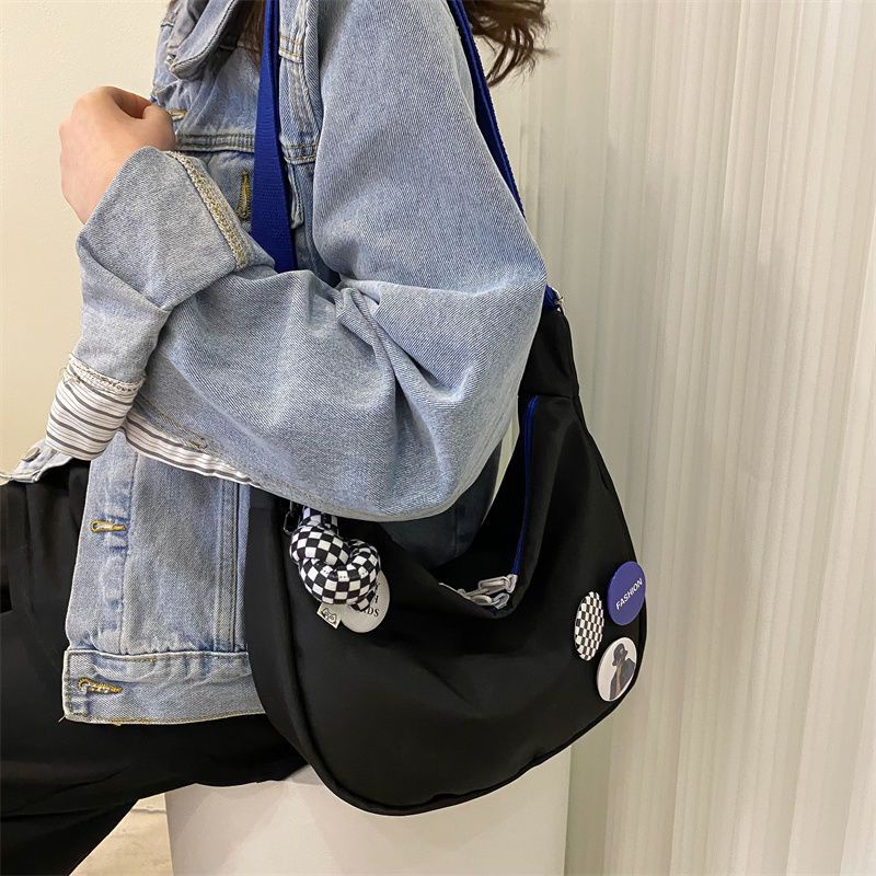 ℗▦⊕Klein Blue Harajuku Jepang Sederhana dan Serbaguna Tas Bahu Ulzzang Versi Korea Ins Messenger Bag Wanita Dumpling Bag Tide