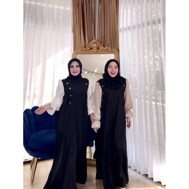 Gamis Hitam Kancing Shellasaukia
