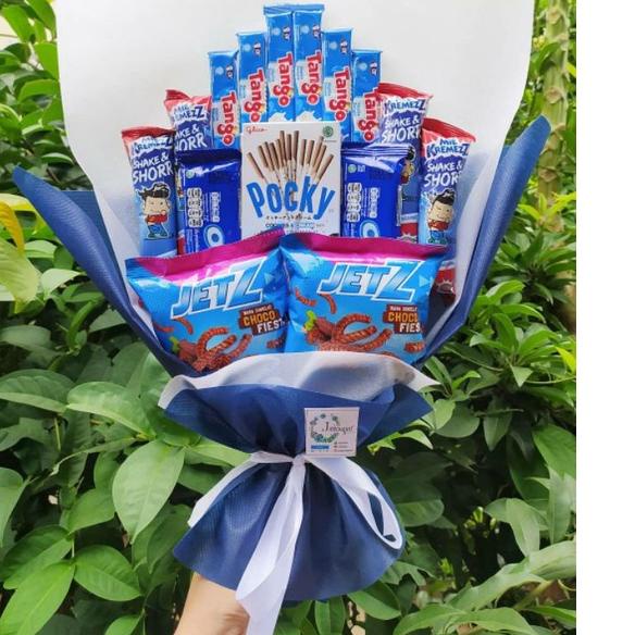 

TERLARIS BRANDS FESTIVAL (S) Buket snack biru cantik POCKY COOKIES AND CREAM /paket/bingkisan Snack Ulang Tahun/Ultah/ Wisuda/Kado/Hadiah serbuuu !