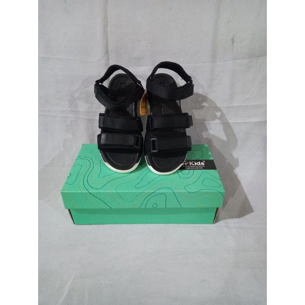 Sepatu sandal gunung anak laki laki FRANSISCA RENALDY T.DAVIS 01 HITAM