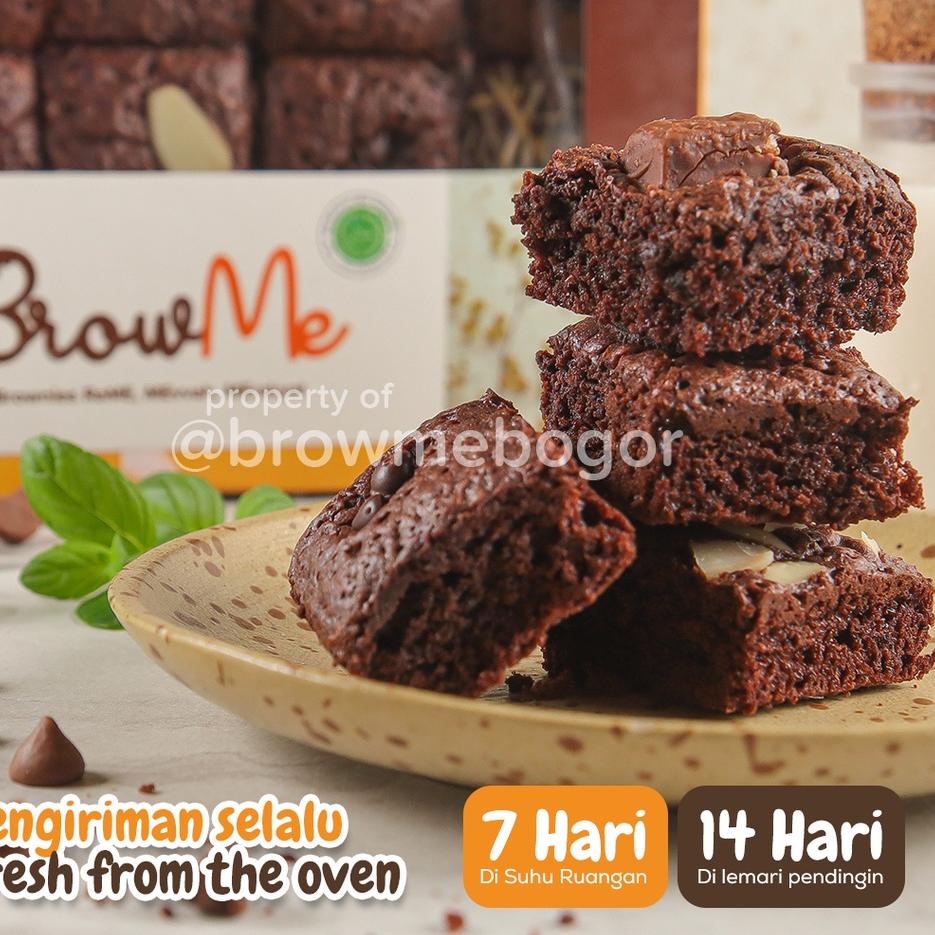 

Klaim promo--Paket 6 Box BrowMe Bogor Ukuran Medium 24x11 Cm Brownies Sekat Banyak Toping Murah dan