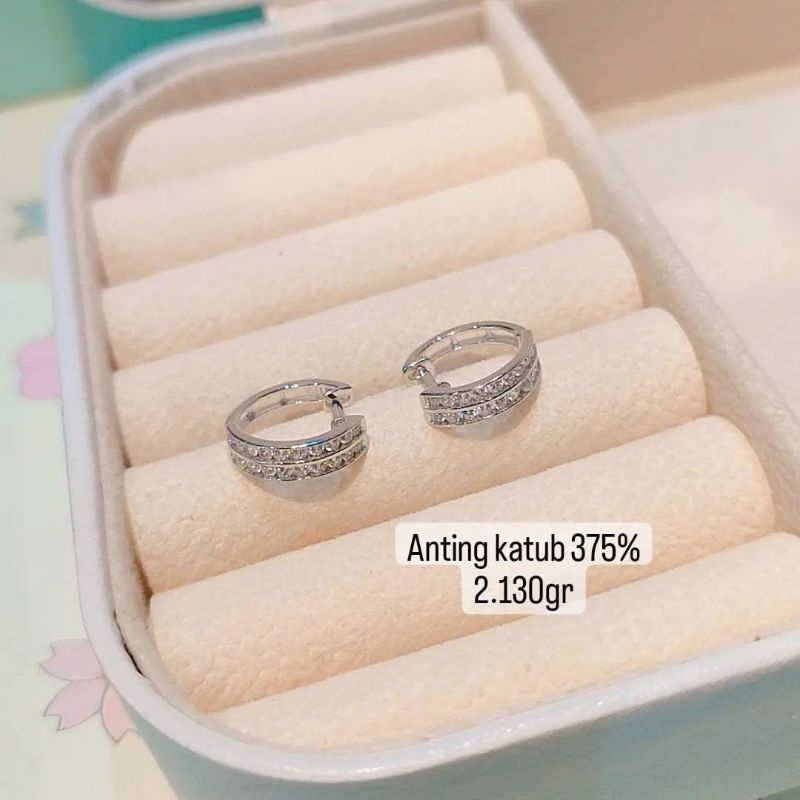 Anting emas putih kadar 375%