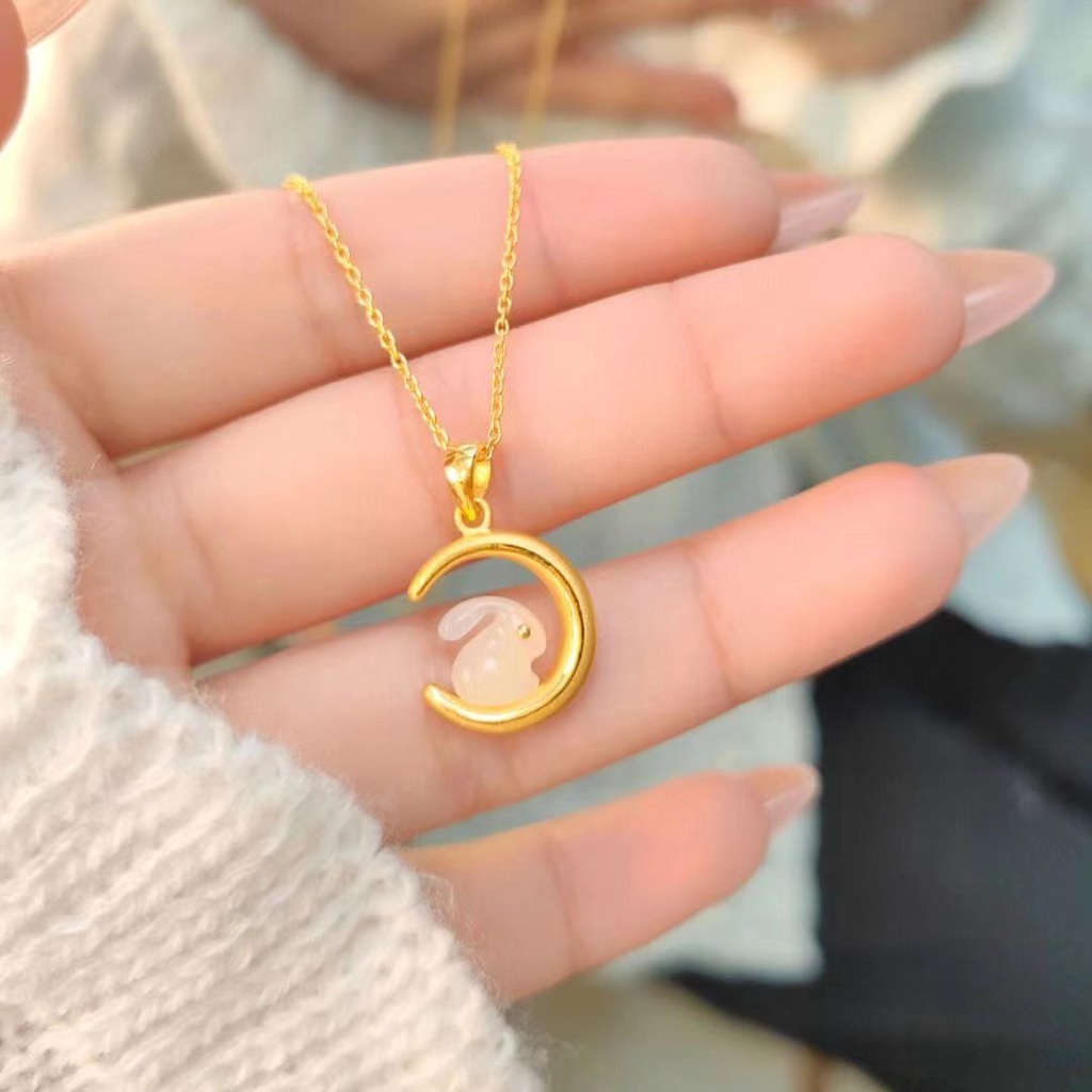 Kalung Rantai Liontin Bulan Sabitkelinci Bahan Alloy Hias Batu Giok Imitasi Untuk Wanita