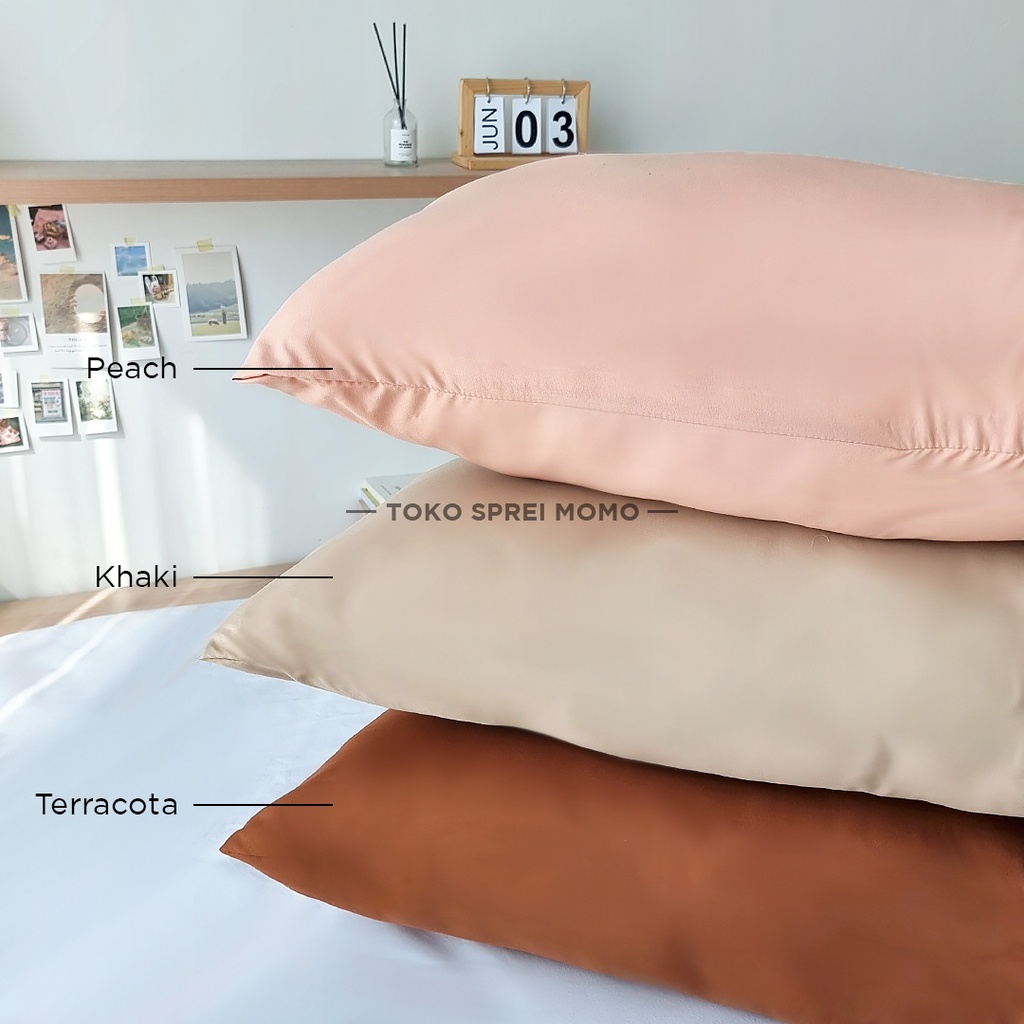 Sarung Bantal / Guling - Microtex [SPREI MOMO]