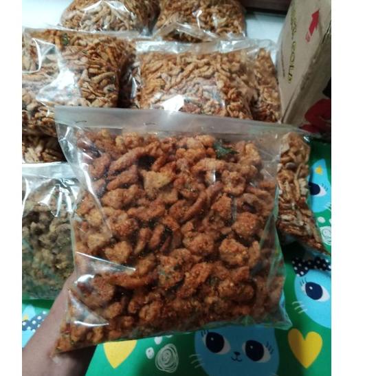 

Murah nampol--KULIT AYAM CRISPY PEDAS 1KG