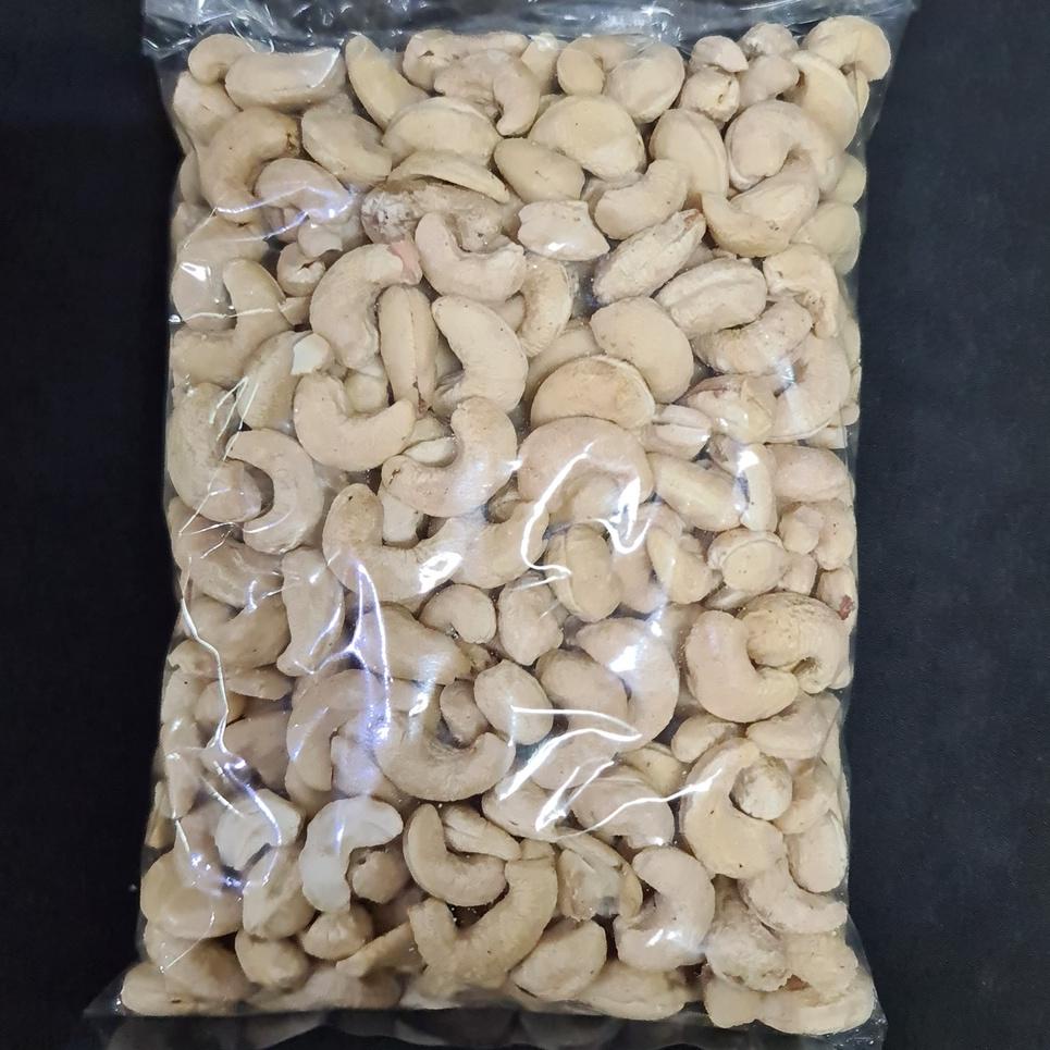 

10.10 Brands Festival kacang mede sulawesi utuh super / mete 500 gram | Cashew nut mentah 500g !