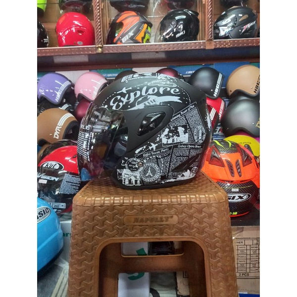 Helm Asca motif