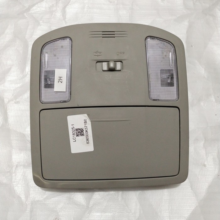 lampu plafon lampu kabin tempa kaca mata Toyota Innova Rush Terios ori