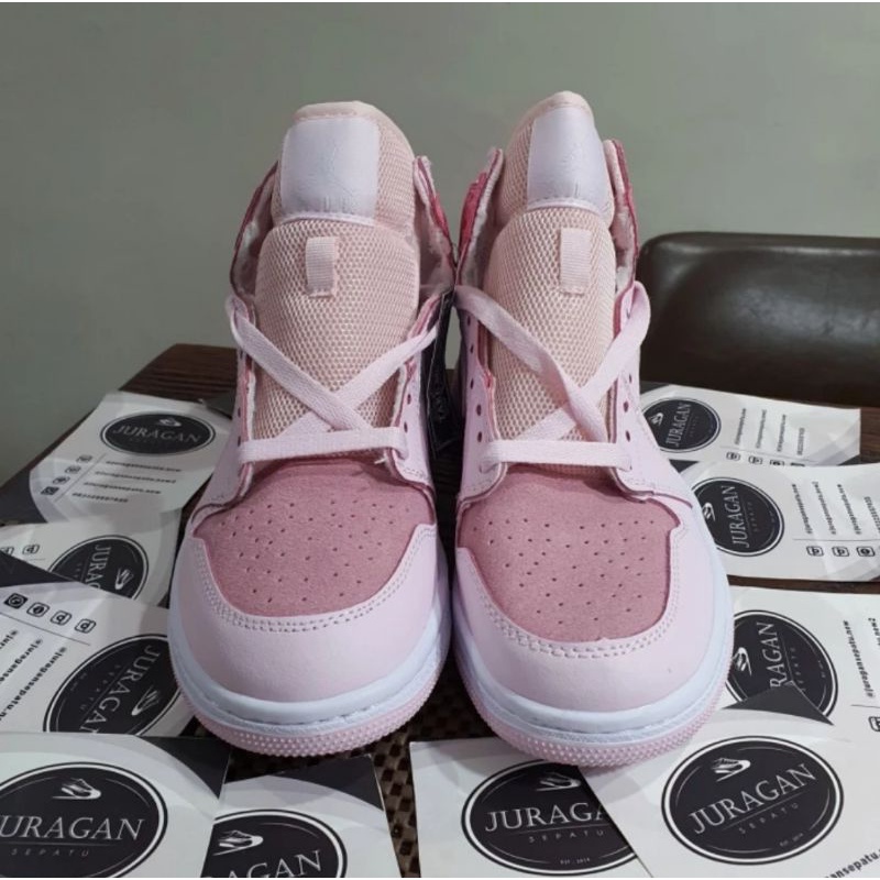 Nike Air Jordan 1 Mid &quot;Digital Pink&quot;