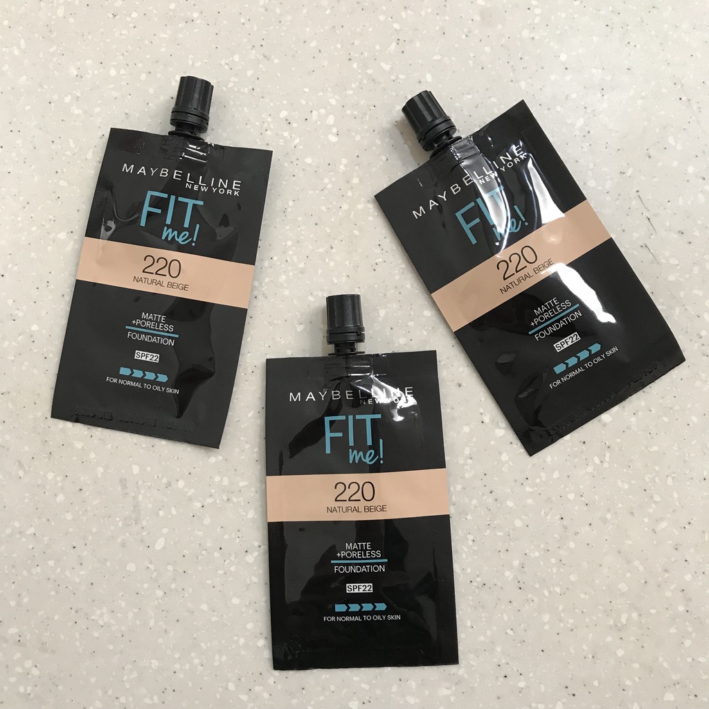 Maybelline Fit Me Foundation Sachet 5 ml Shades 220 Natural Beige - Matte + Poreless Foundation SPF 