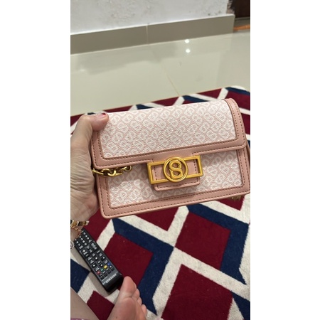 Izzy Sling Bag Buttonscarves Preloved