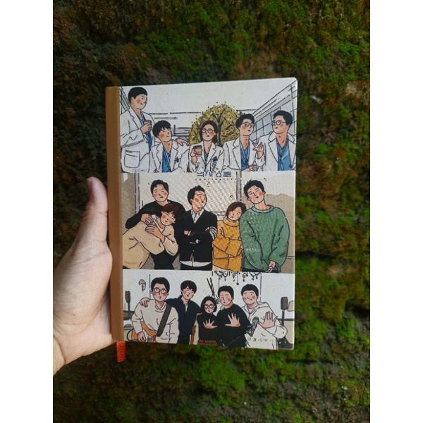 

B6 Hardcover Hospital Playlist
