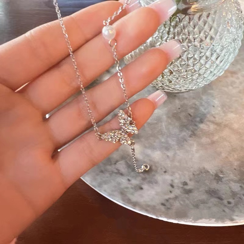 Kalung Rantai Klavikula Desain Kupu-Kupu Rumbai Warna Silver Untuk Wanita