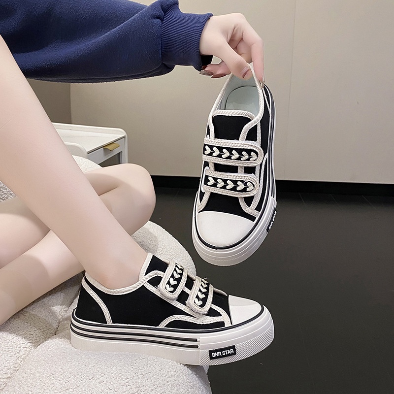 AVANCEID 1969 Sepatu Sneakers Wanita Canvas Kerja Sekolah Fashion Korea Hitam Import