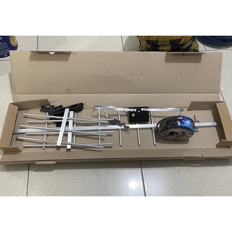 Antena digital  UHf  set dengan kabel Kt88 KT99